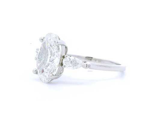 Platina ring met 3,36 crt. diamant