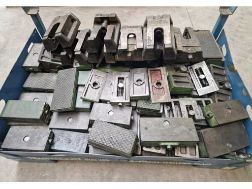 POSSIBLY AIRLOC FIXATORS FIXATORS