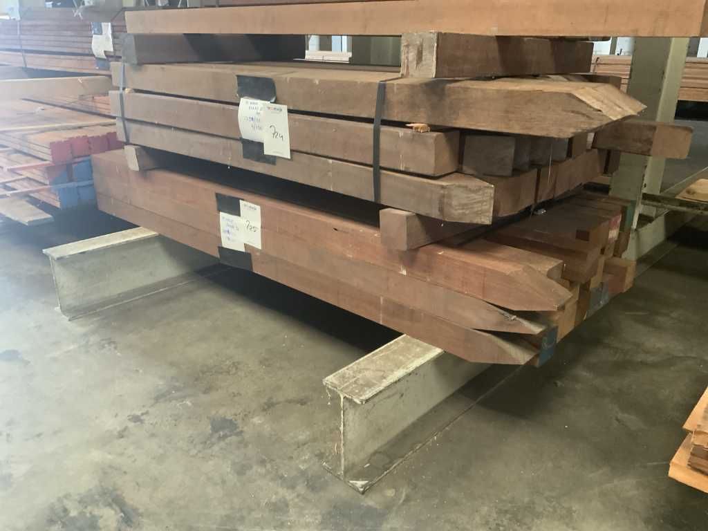 Stâlp din lemn de esență tare (31x)