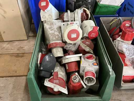 Batch of power connectors