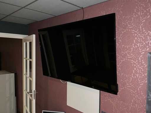 Salora - Televisie met wandbeugel