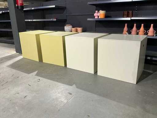 Presentation column (4x)