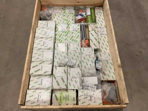 Lotto di materiale per installazioni Wago