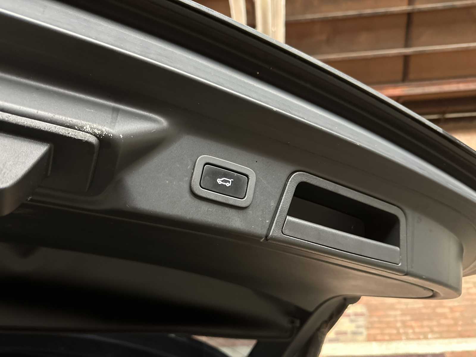 Land Rover Range Rover Velar 2.0 I4 AWD R-Dynamic SE 241pk 2017 (Origineel-NL), PX-296-F