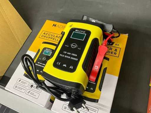 Madline Batterieladegerät (2x)