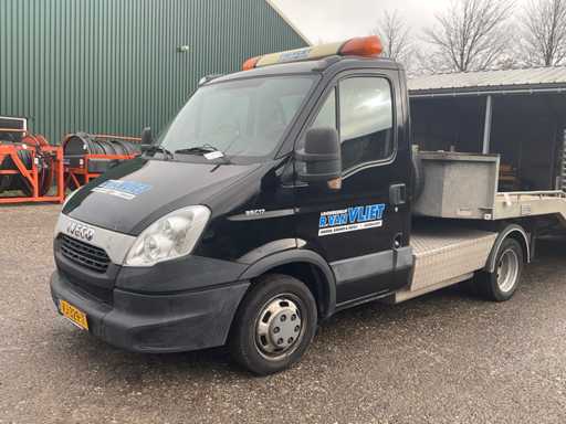 2016 Iveco Daily 35C17 300 Véhicule utilitaire