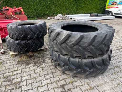 Zestaw opon Pirelli BKT z przodu i z tyłu 