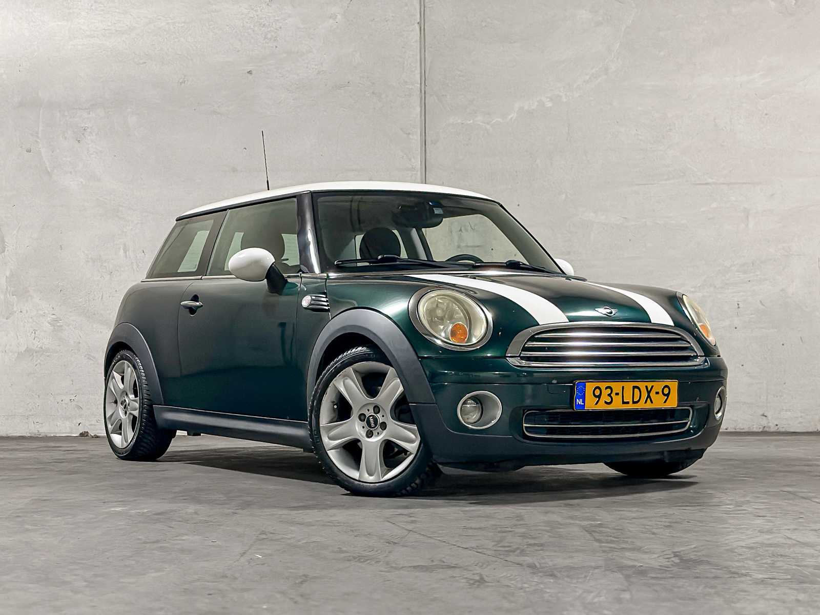 Mini 3-Deurs 1.6 Cooper 120pk 2008, 93-LDX-9