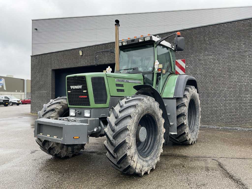 1996 Fendt Favorit 816 Four-wheel drive farm tractor