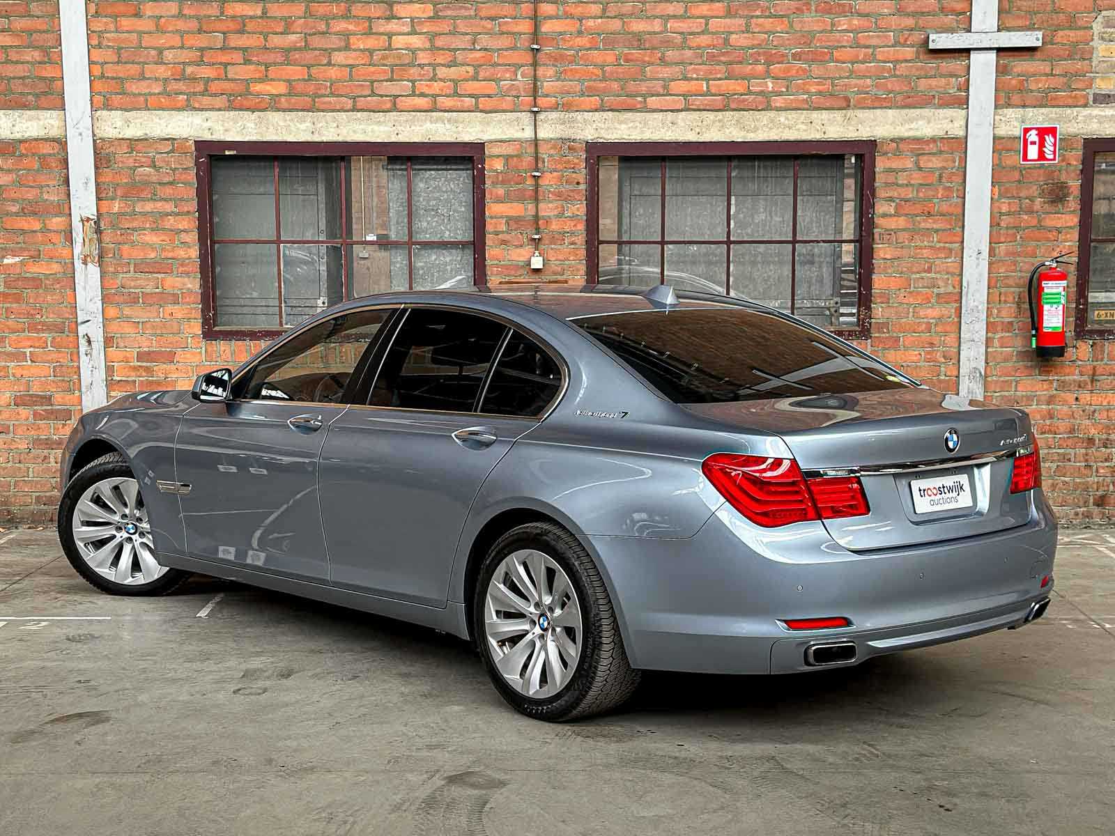 BMW ActiveHybrid7 F04 4.4 V8 465pk 2010 Youngtimer (70.000 km)