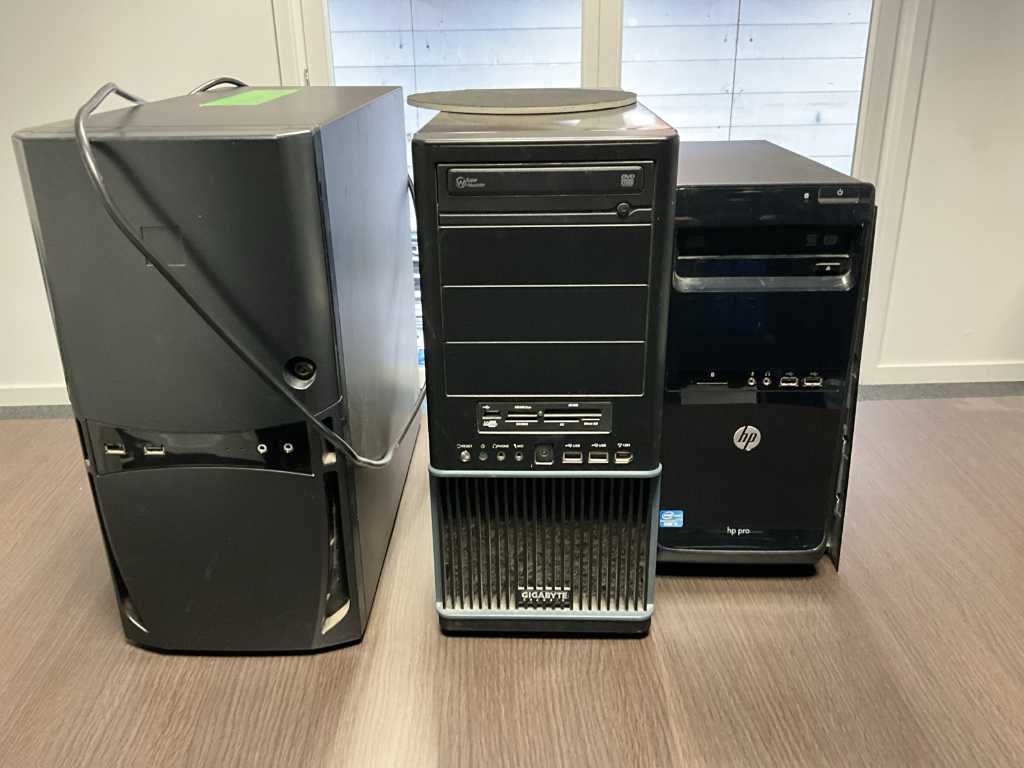 3 diverse PC’s, 4 monitors en all-in-one laserprinter