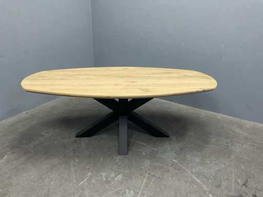 Table de salle à manger ovale en chêne danois 220 cm avec base Spider