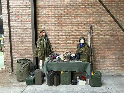 Ensemble d’objets militaires pour le collectionneur