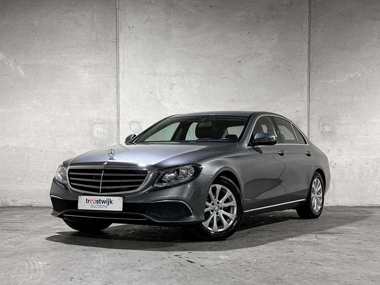 Luxury, sports and classic cars te Tiel