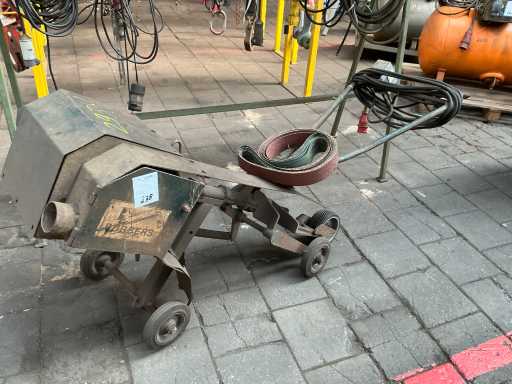 Levigatrice a nastro in gomma