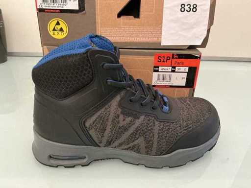 Emma, Size 39 Safety Shoes (2x)