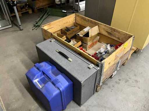 Chargenmontage-Hardware