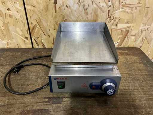 Hendi 203125 Urządzenie do pieczenia i grillowania 300x435mm 2000W