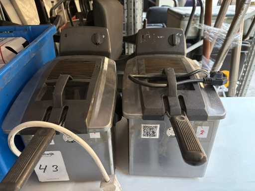 Friteuse (2x)