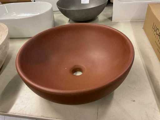 Umywalka blatowa o średnicy 43 cm