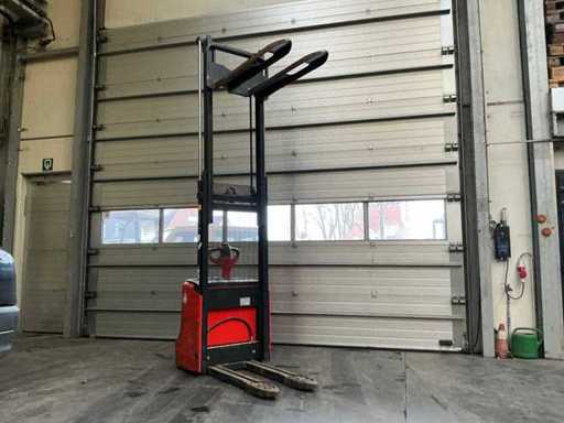 2020 Linde L12 Stacker