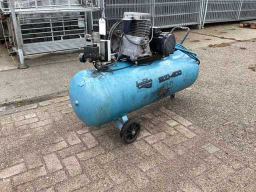 Huvema 200-400 Zuigercompressor