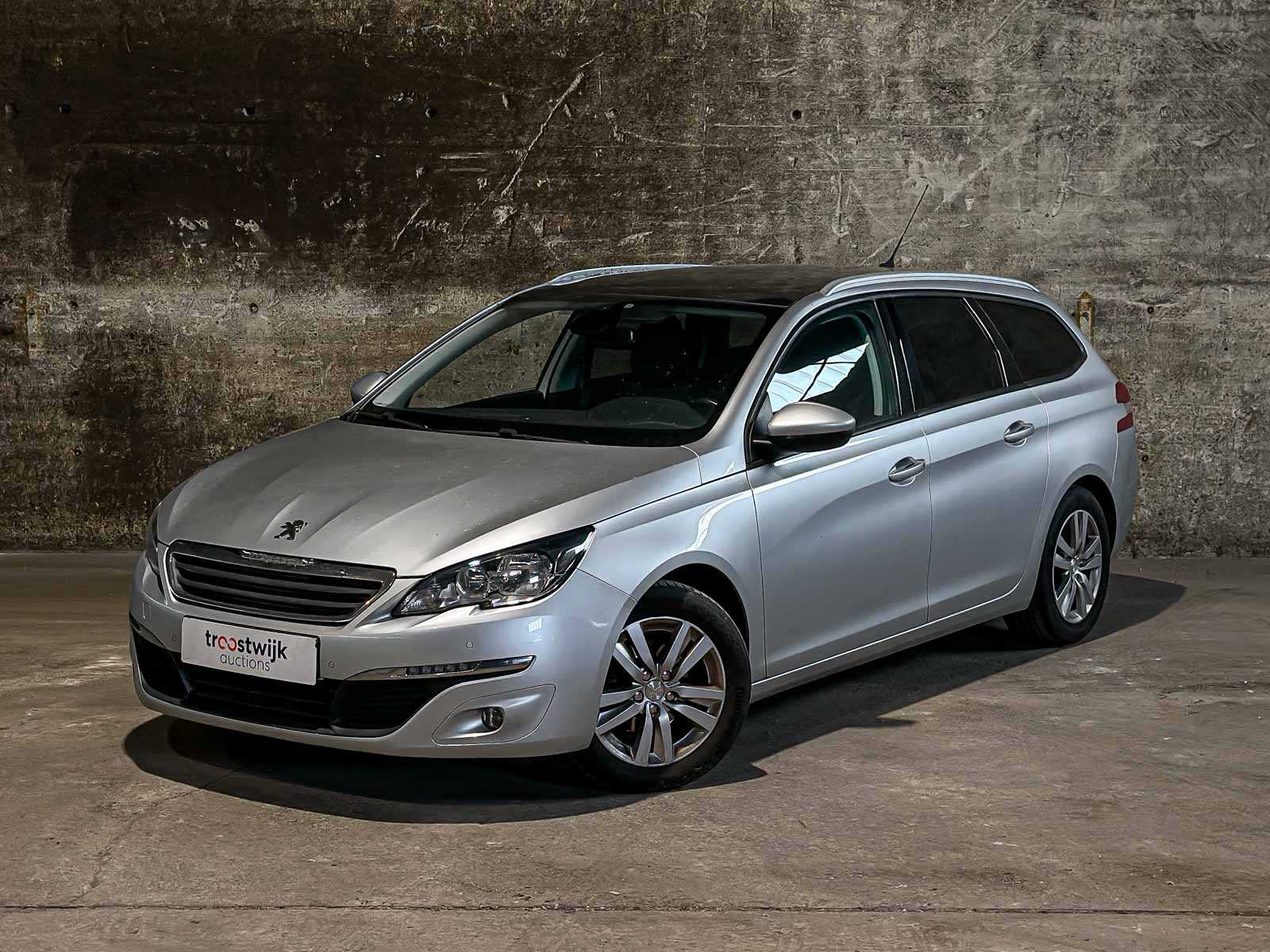 Peugeot 308 SW 1.2 PureTech Blue Lease Executive 110pk 2016 (Origineel-NL), JT-458-P