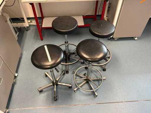 Scaune (4x)