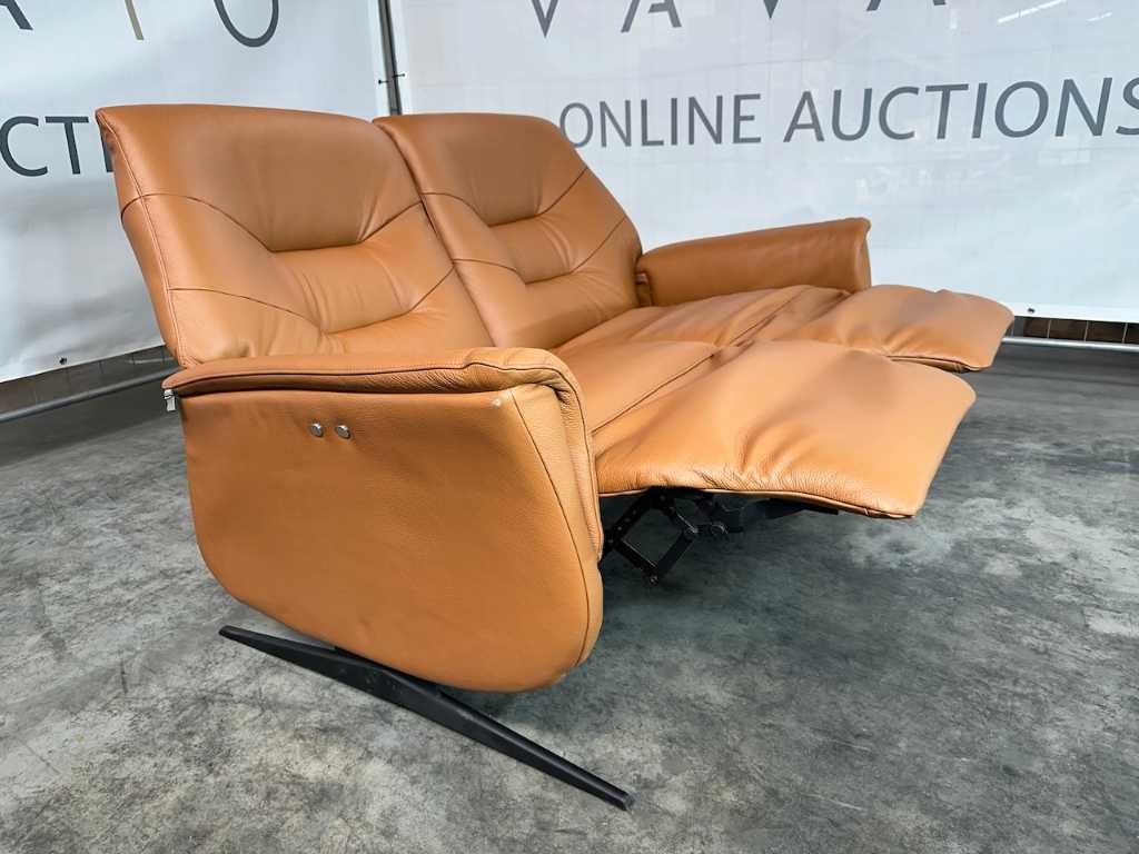 Hjort Knudsen – 2-seater sofa, cognac leather, black metal base, electrically adjustable recliner function