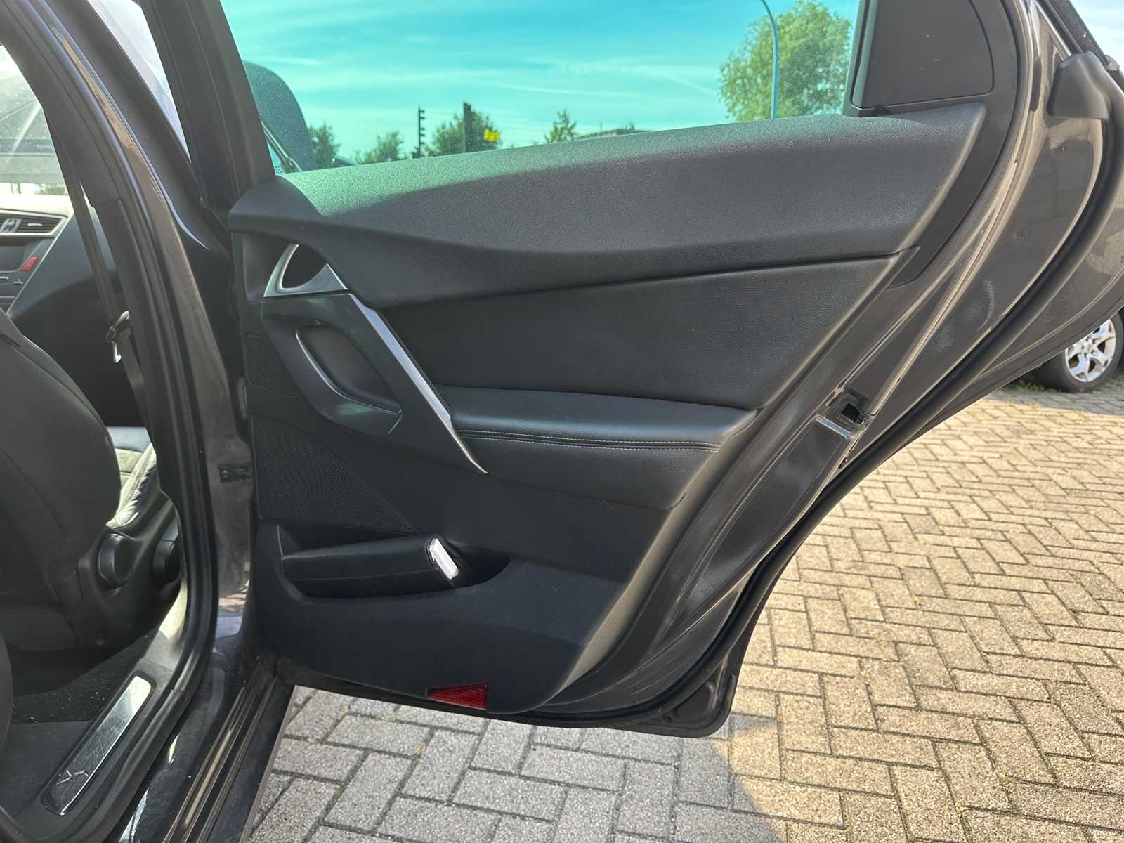 DS 5 2.0 BlueHDi Chic 181hp 2016, KT-828-L