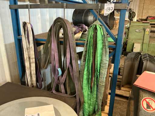 Batch of various lifting straps