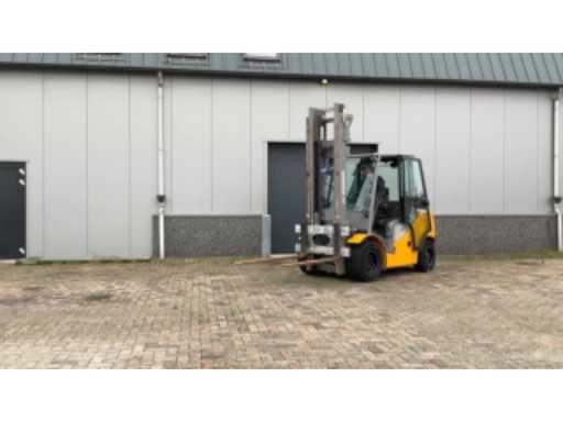 33de1c18-629d-40ba-8c8a-d3c018fdef9d.mp4