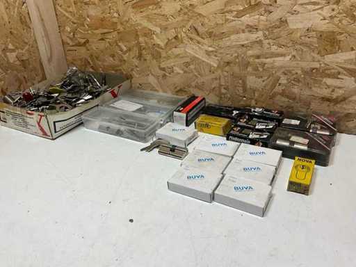 Batch of various locks, cylinders and keys