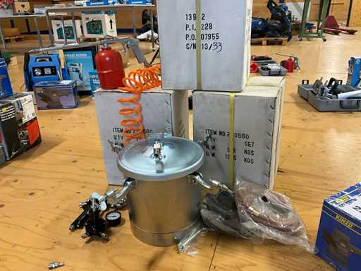 Pneumatyczny zbiornik ci?nieniowy (3x)