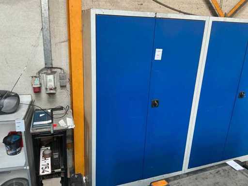 Armoire porte-porte articulée avec contenu
