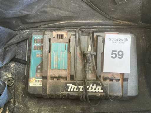 2022 Makita DC18RD Battery Charger