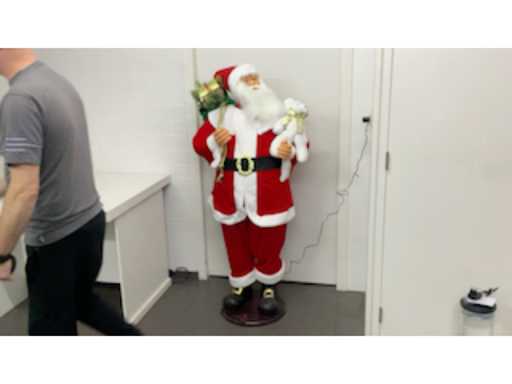 1f1ba2f5-0343-4aca-8616-5c29c30cae2b.mp4