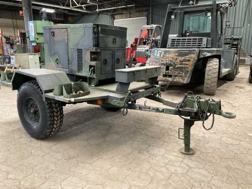 1999 Fermont division MEP-802A Stroomgenerator op aanhangwagen