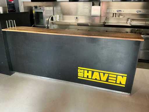 Blat z drewnianym blatem