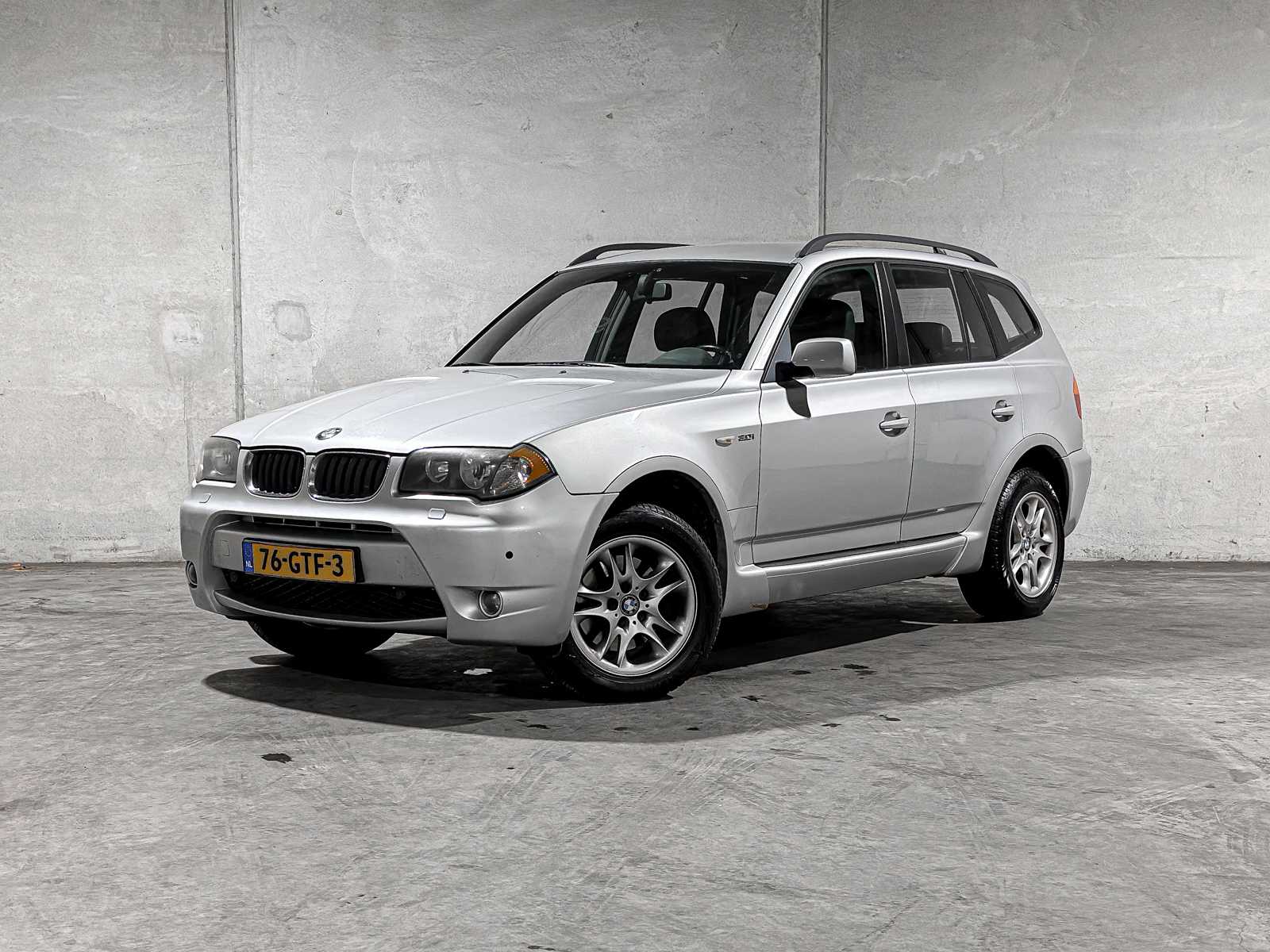 BMW X3 3.0i Executive 231pk 2004 (Automaat), 76-GTF-3