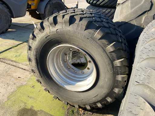 Bandenmarkt Kargo-Radial Band met velg