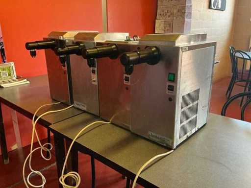 Sanomat Uno S Slagroommachine