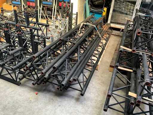 Prolyte H30V black coated Aluminium truss (8x)
