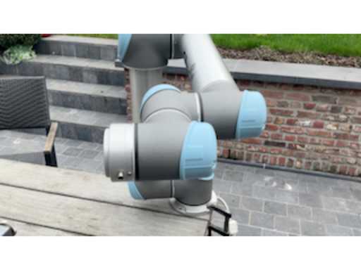 44b44cc4-b5b2-44d3-87fe-a27c903d42f2.mp4