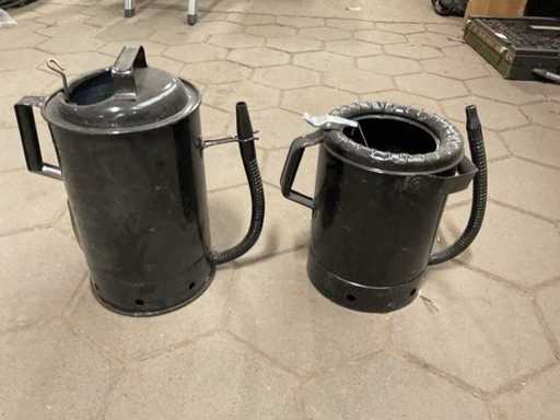 Liquid measure device (2x)