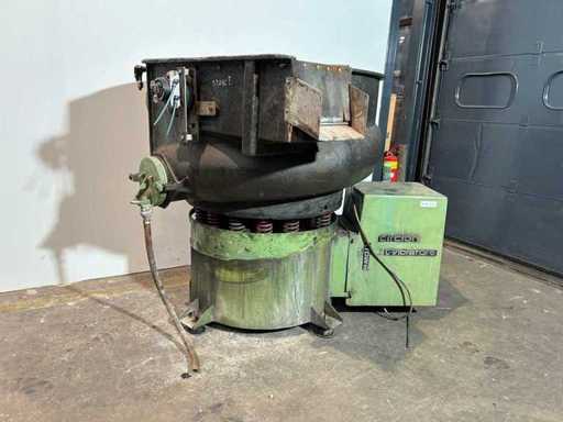 Walther Trowal - Circlon L-Vibrator - Grinding and deburring machine