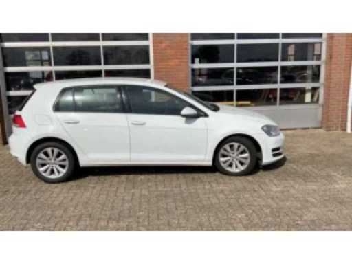 20e3d6d9-ed88-4717-b2f5-d644b1bdfb0d.mp4