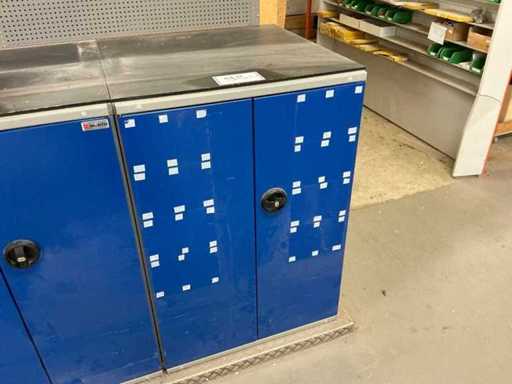 WÜRTH armadietto dell'officina senza contenuti