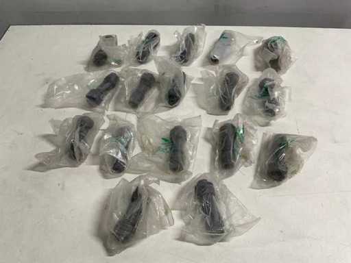 aansluitstekkers (17x)