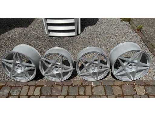 Jeu de roues Ferrari 599 GTB GTO Jantes 19 + 20 pouces 211024 + 211025 Mint